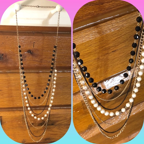 Jewelry - Multi layered necklace